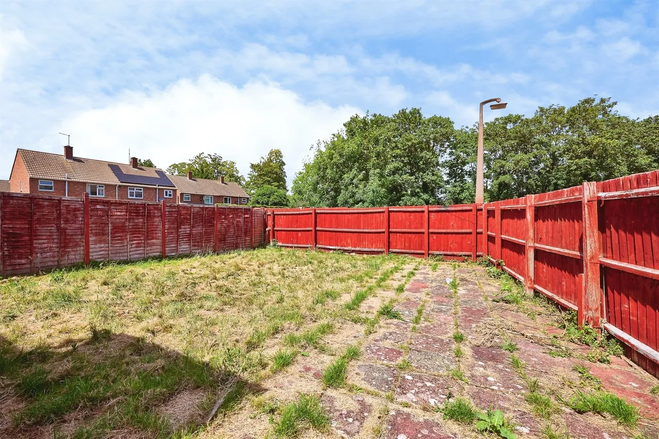 Paston Ridings PETERBOROUGH, PE4, photo 3
