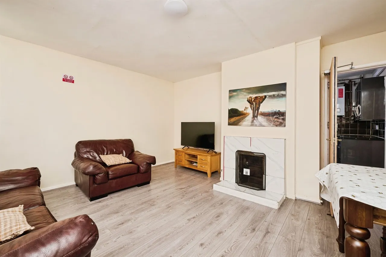 Paston Ridings PETERBOROUGH, PE4, photo 6
