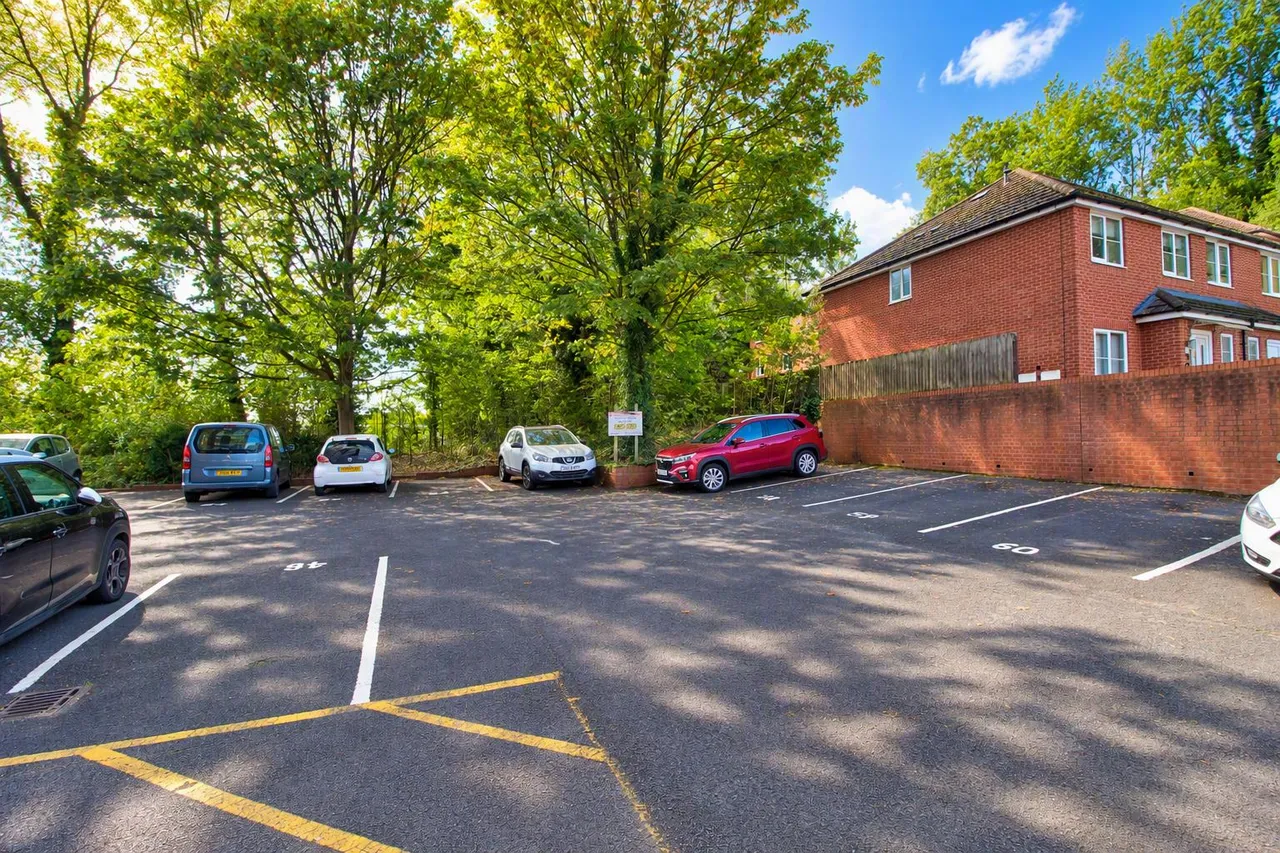 St. Cecilia Close, Kidderminster, DY10, photo 15