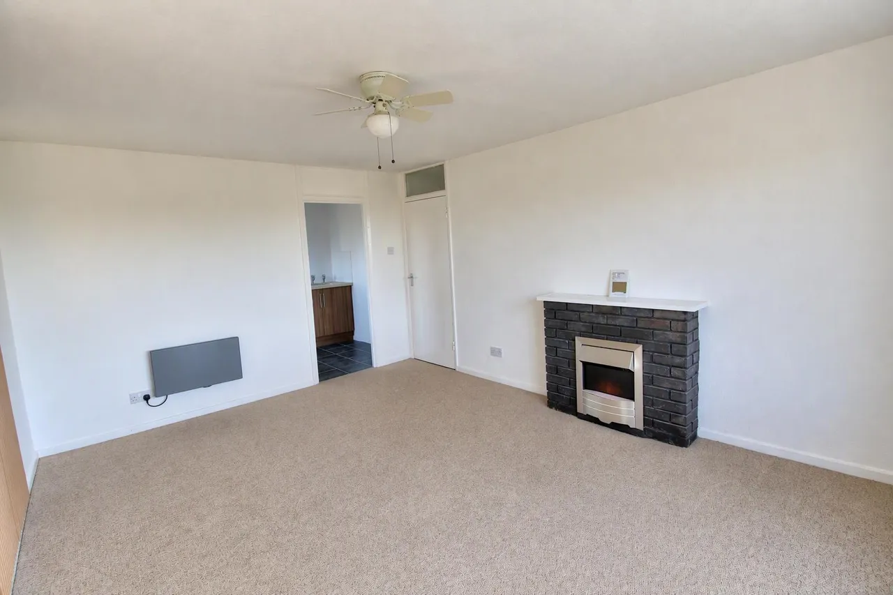 St. Cecilia Close, Kidderminster, DY10, photo 5