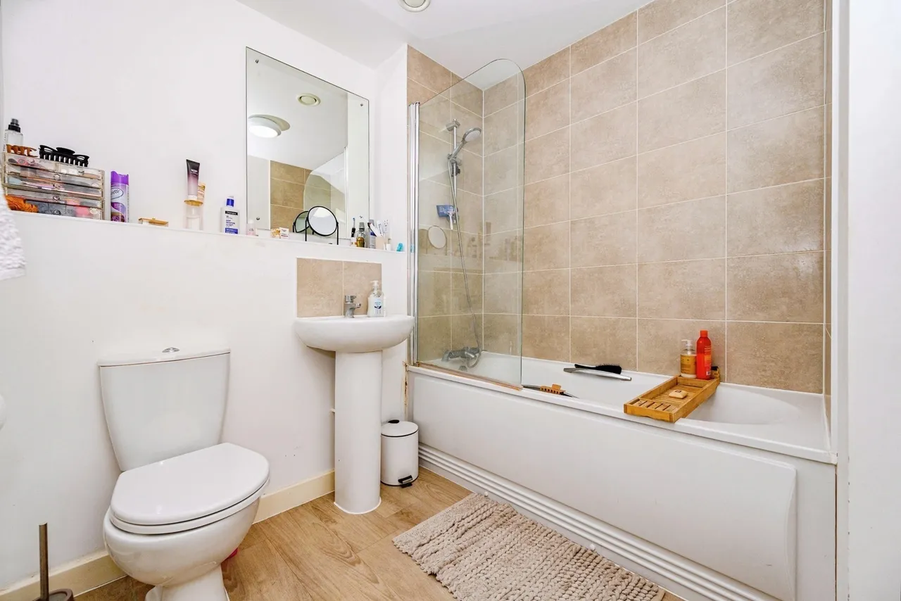 Bongrace Walk, Luton, Bedfordshire, LU4, photo 8