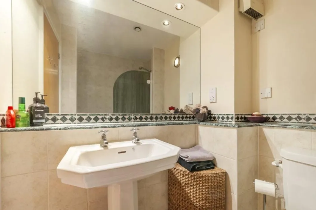 One Prescot Street, London, E1, photo 10
