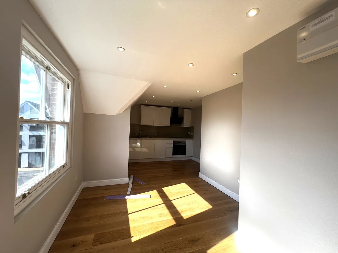 East Park, Crawley, RH10, photo 2