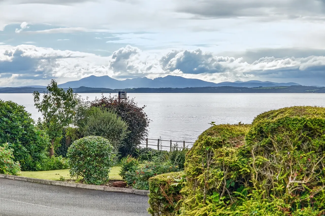 8 Kilmory Gardens, Skelmorlie, PA17 5EX, photo 32