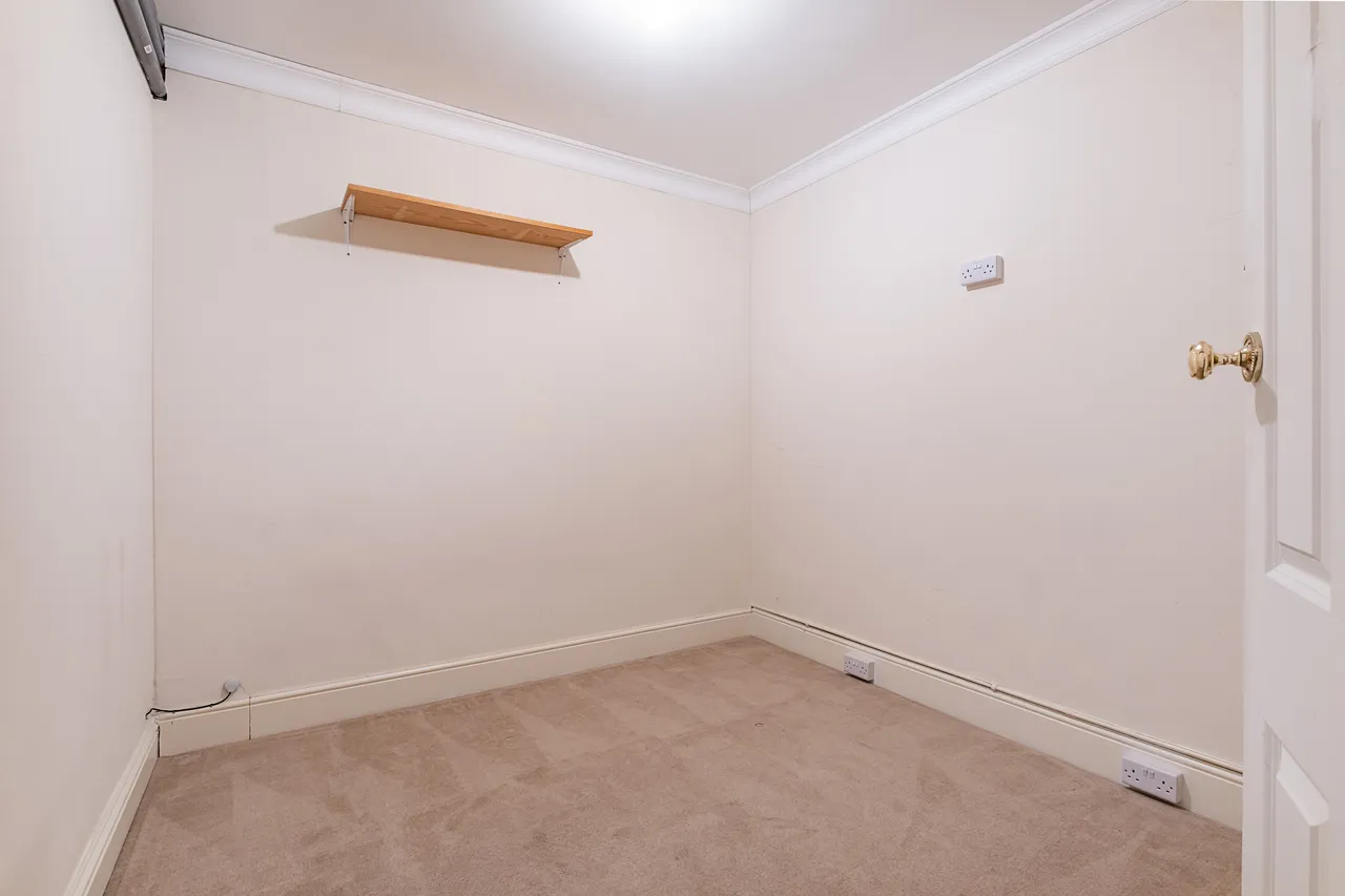 Chadwick Place, Surbiton, KT6, photo 8