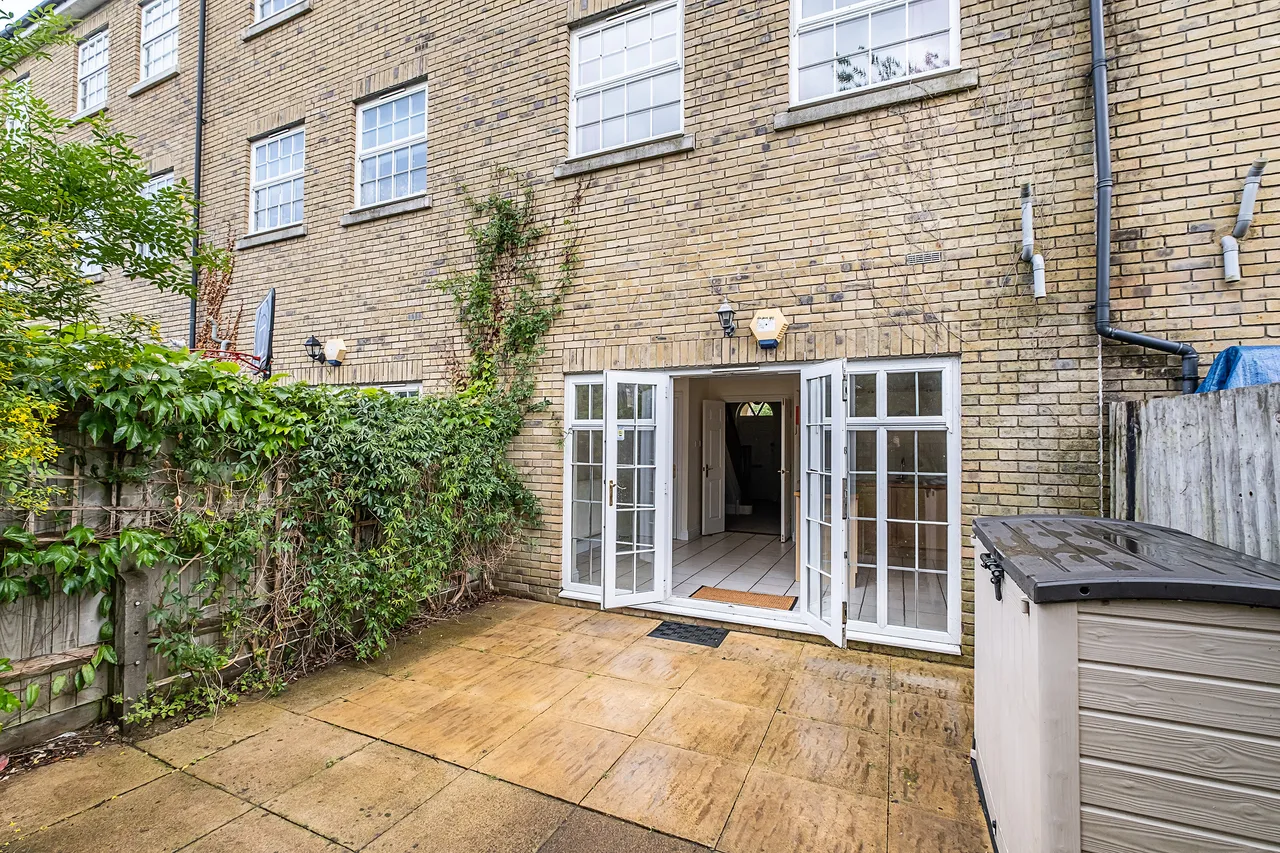 Chadwick Place, Surbiton, KT6, photo 4