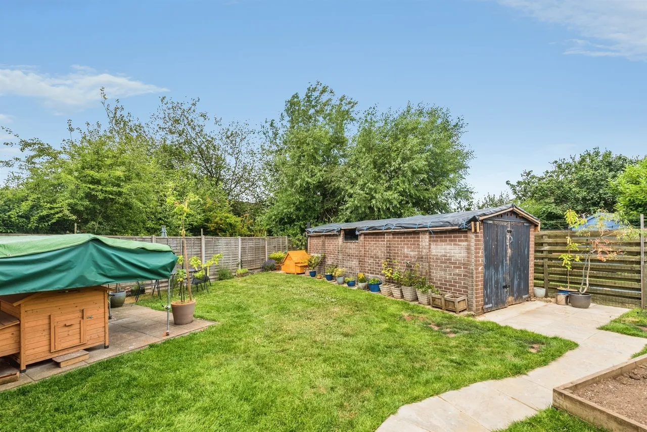Glenmore Road, Carterton, photo 7