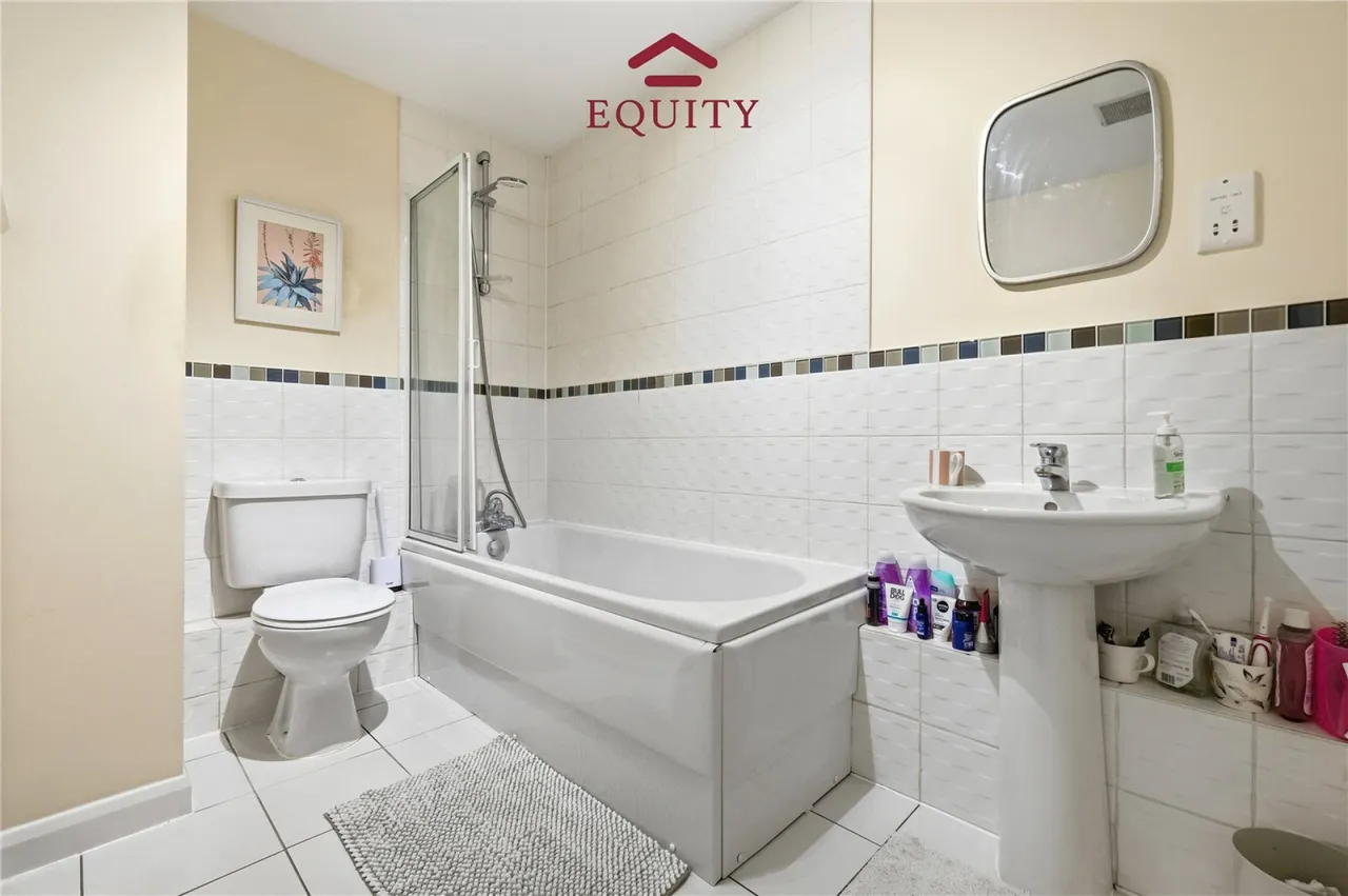 Southbury Road, Enfield, photo 11