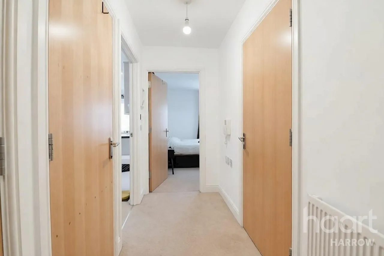 Juniper Close, Harrow, HA2, photo 4