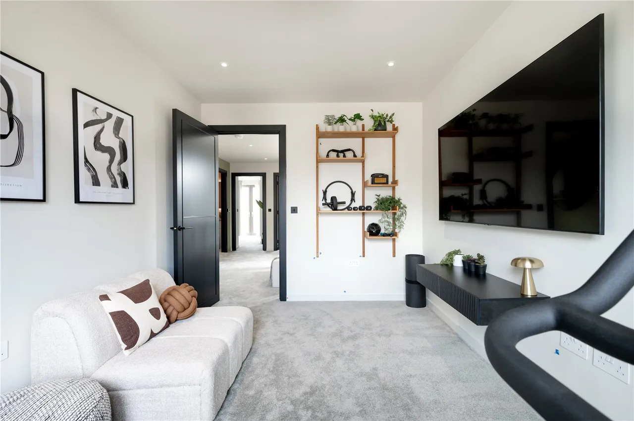 4 bed house for sale — Walled Gardens, Trent Park, Hadley Wood, Hertfordshire, EN4 0PS