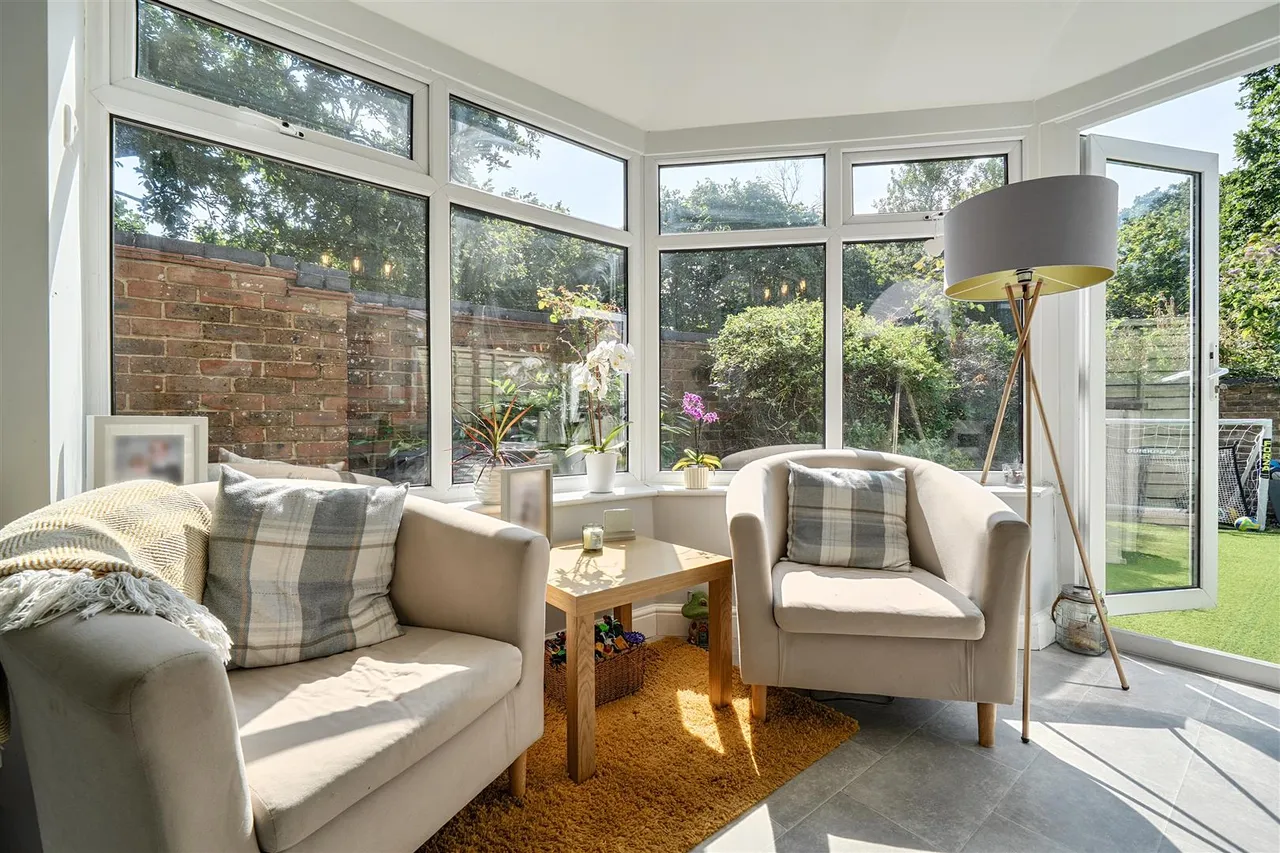 Albacore Avenue, Warsash, photo 9