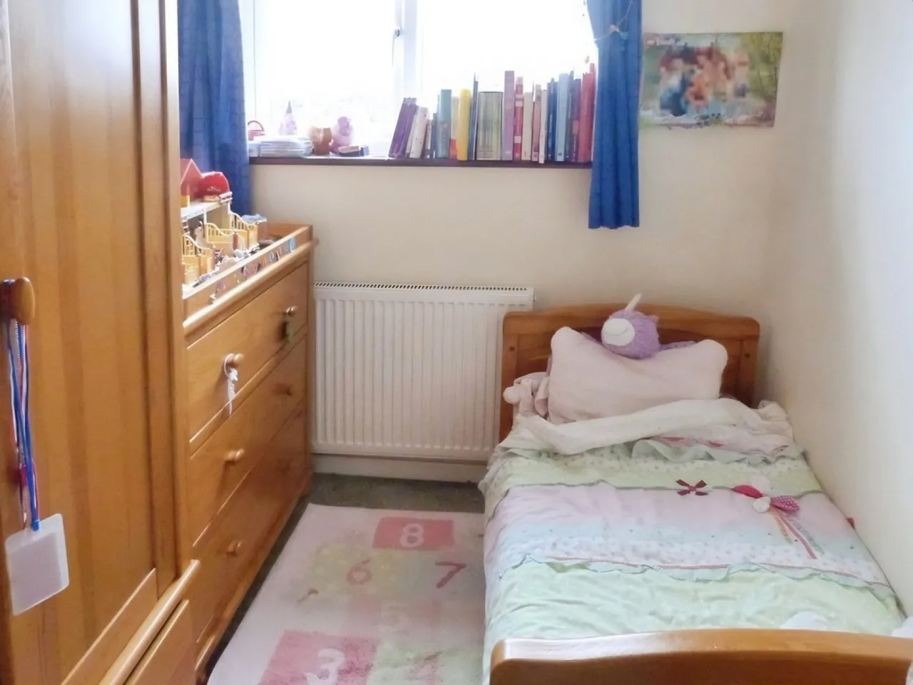 The Hedgerow, Longlevens, photo 6