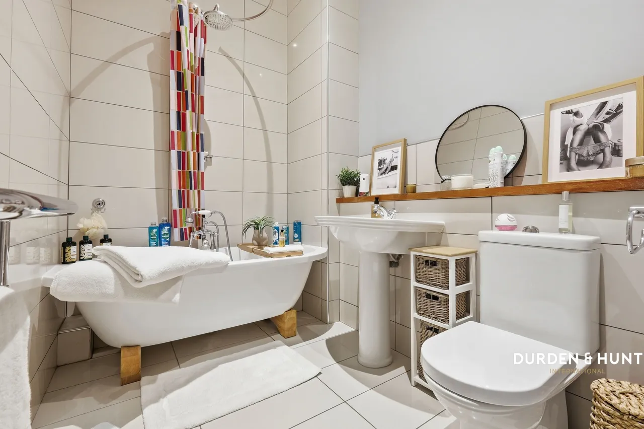 Richmond Drive, Woodford Green, IG8, photo 4