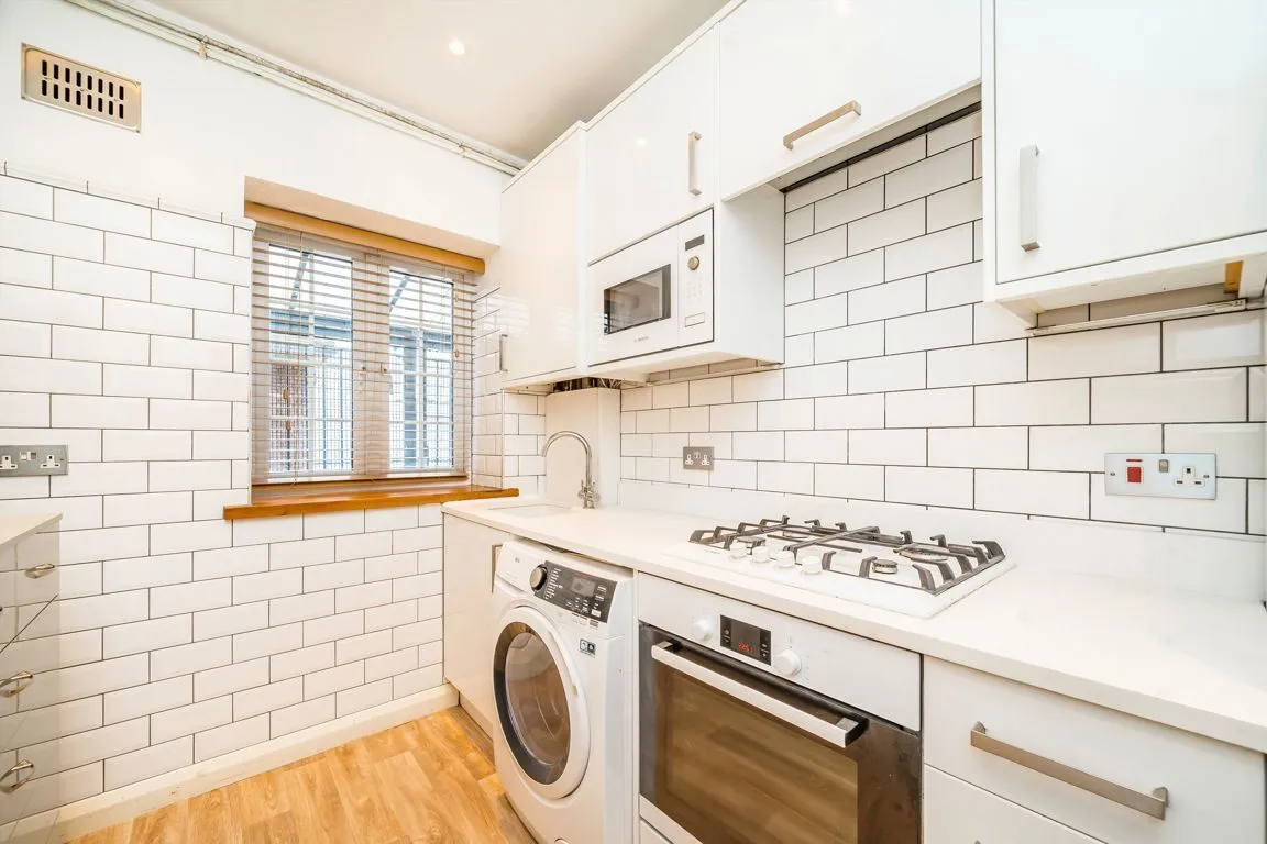 Culmington Road, W13, photo 3