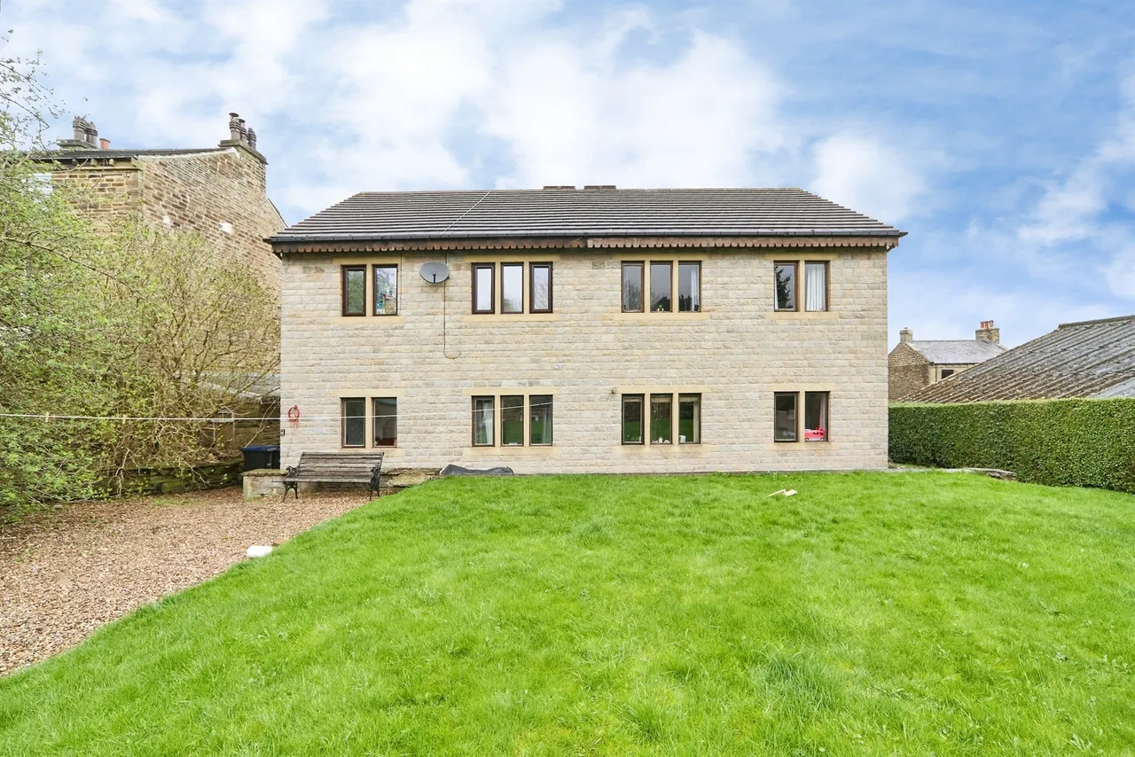Hollings Street, Bingley, BD16, photo 17