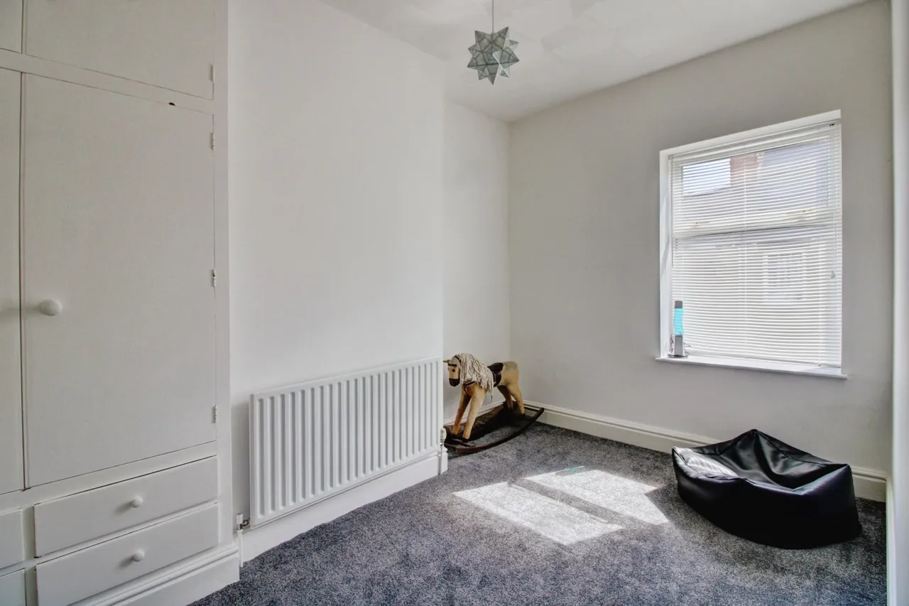 Cherry Tree Street, Elsecar, S74, photo 12