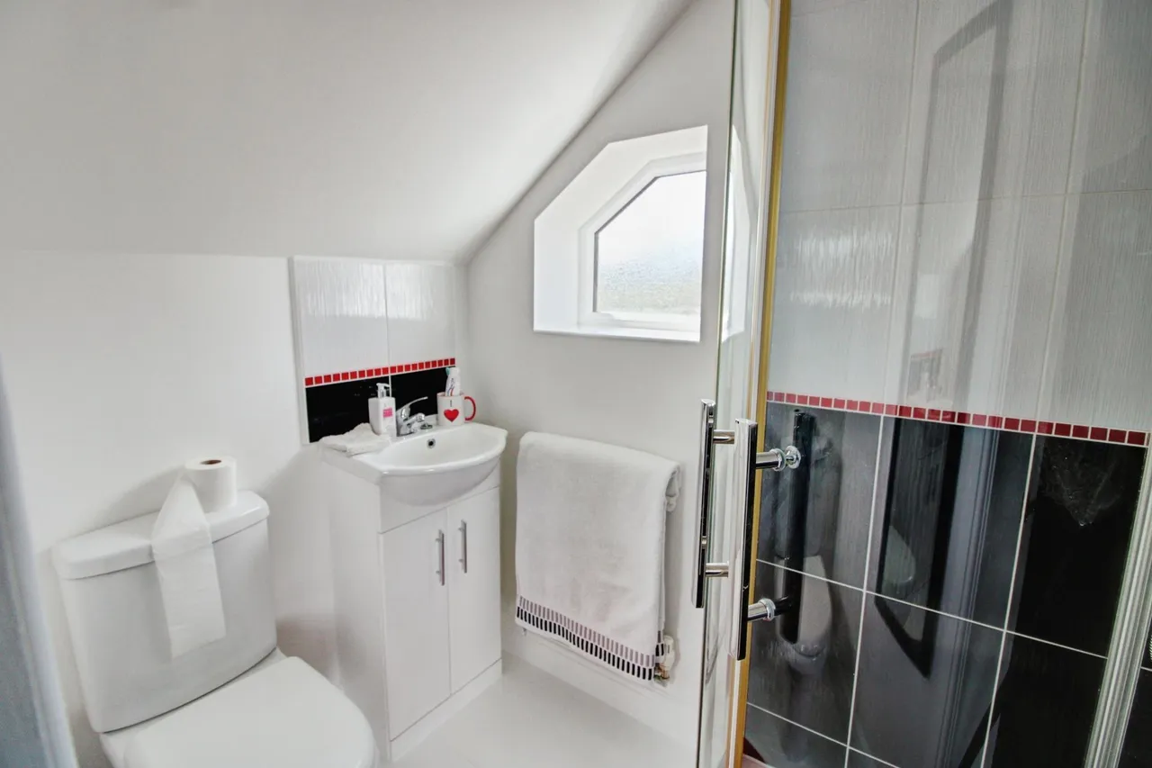Cherry Tree Street, Elsecar, S74, photo 18