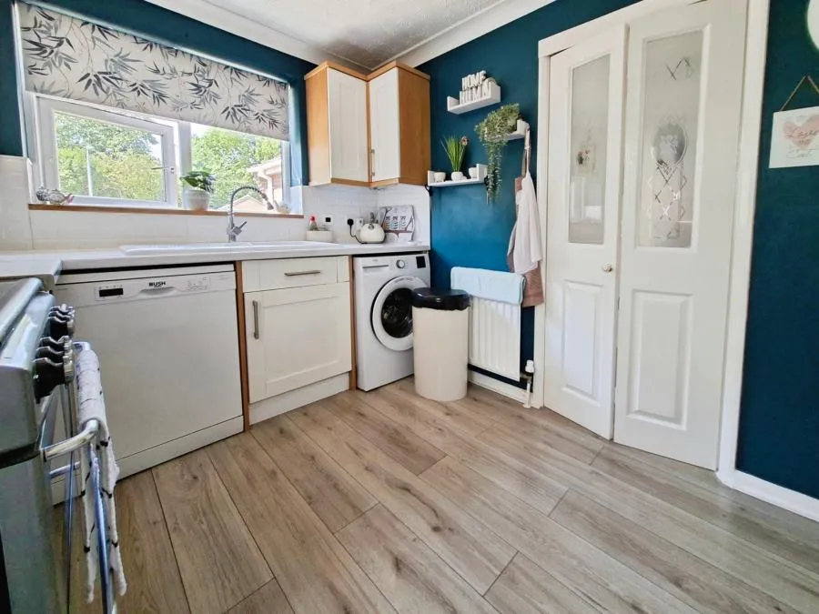 Rowan Close, Holbeach, PE12, photo 6