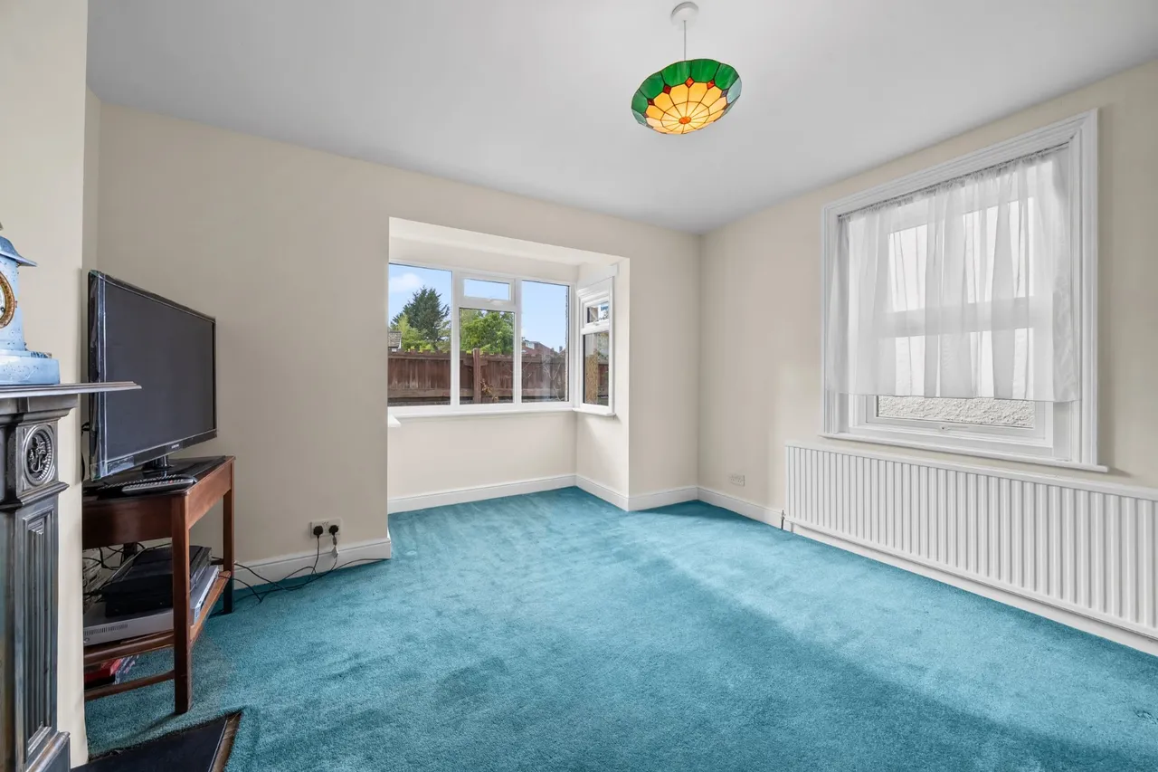 Church Road, Byfleet, KT14, photo 10