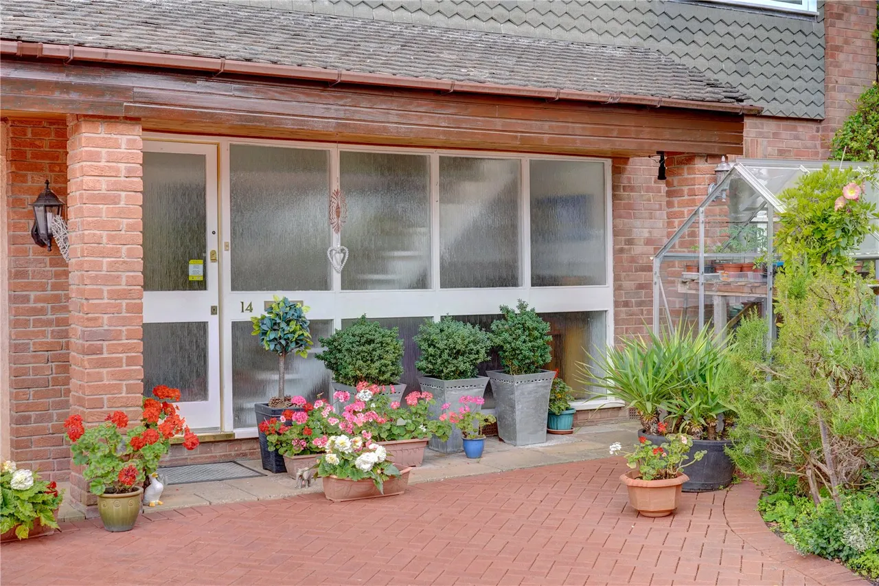 Bainbrigge Avenue, Droitwich, Worcestershire, WR9 7AT, photo 42