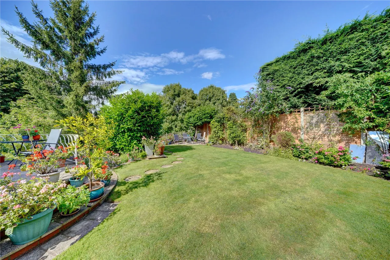 Bainbrigge Avenue, Droitwich, Worcestershire, WR9 7AT, photo 29
