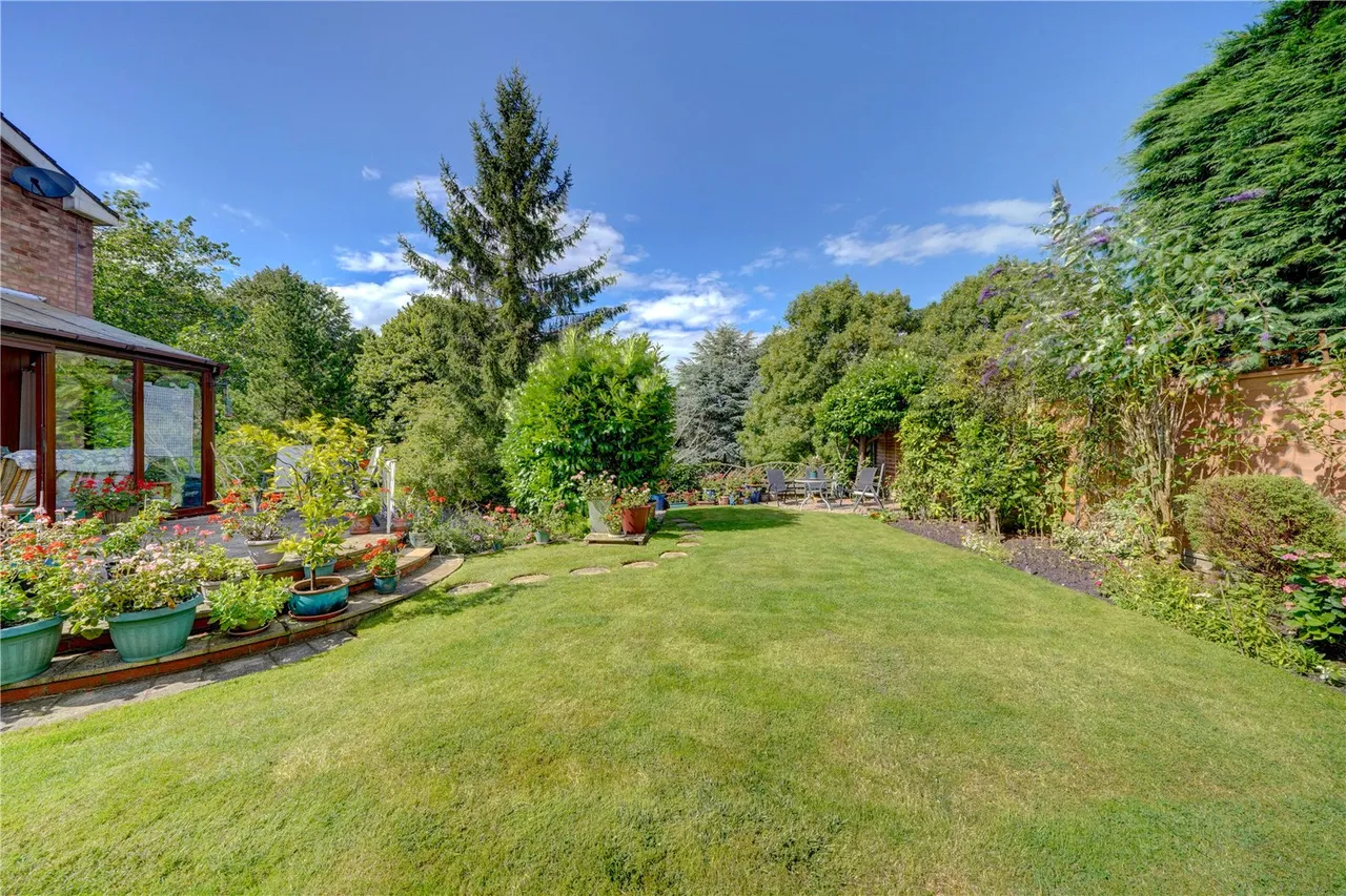 Bainbrigge Avenue, Droitwich, Worcestershire, WR9 7AT, photo 7