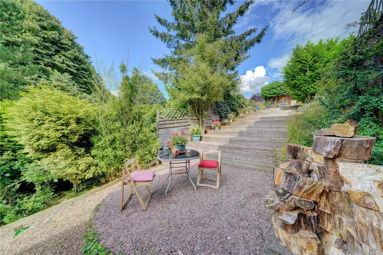 Bainbrigge Avenue, Droitwich, Worcestershire, WR9 7AT, photo 13