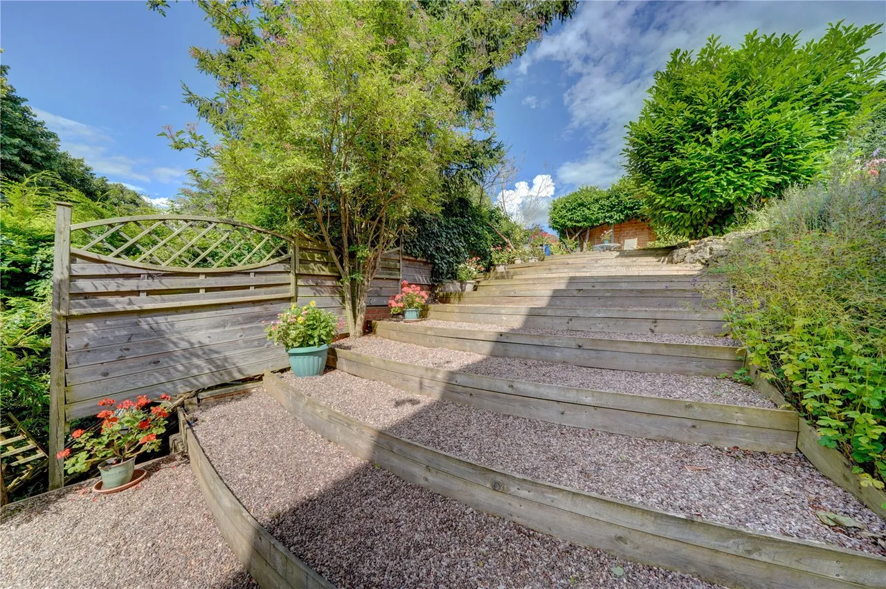 Bainbrigge Avenue, Droitwich, Worcestershire, WR9 7AT, photo 31