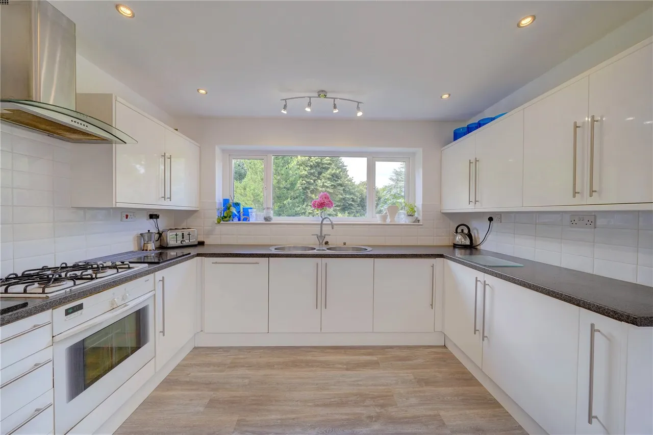 Bainbrigge Avenue, Droitwich, Worcestershire, WR9 7AT, photo 32
