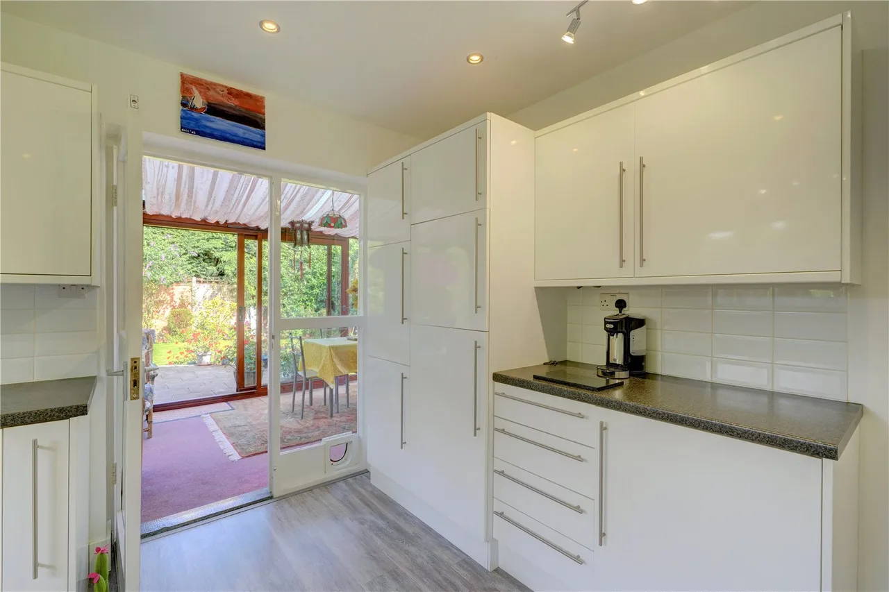 Bainbrigge Avenue, Droitwich, Worcestershire, WR9 7AT, photo 34