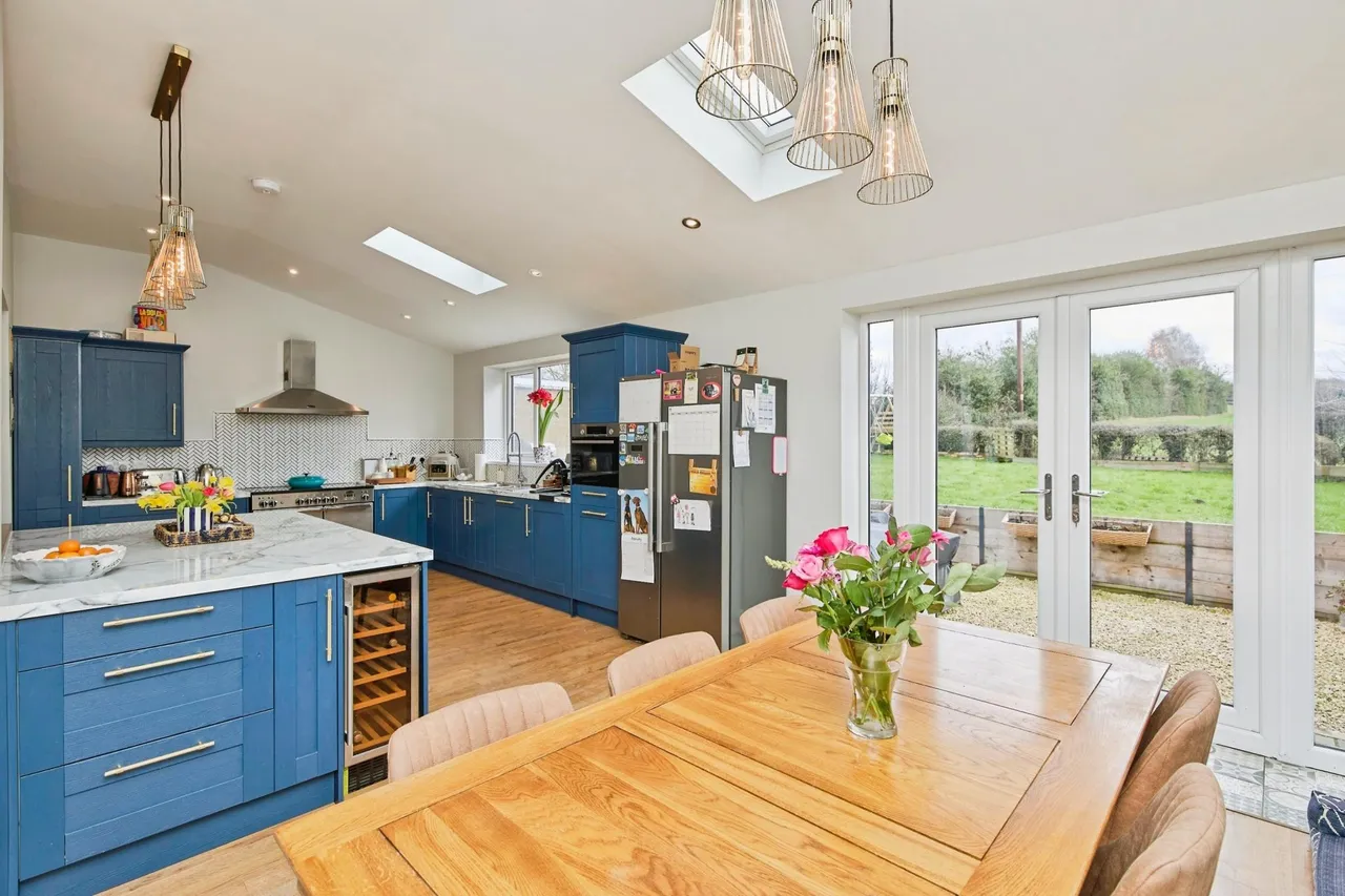 Woodville Road, Swadlincote, DE11, photo 2