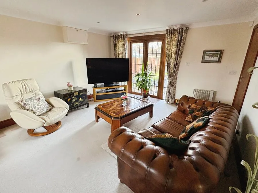 Farthings Way, Totland Bay, PO39, photo 6