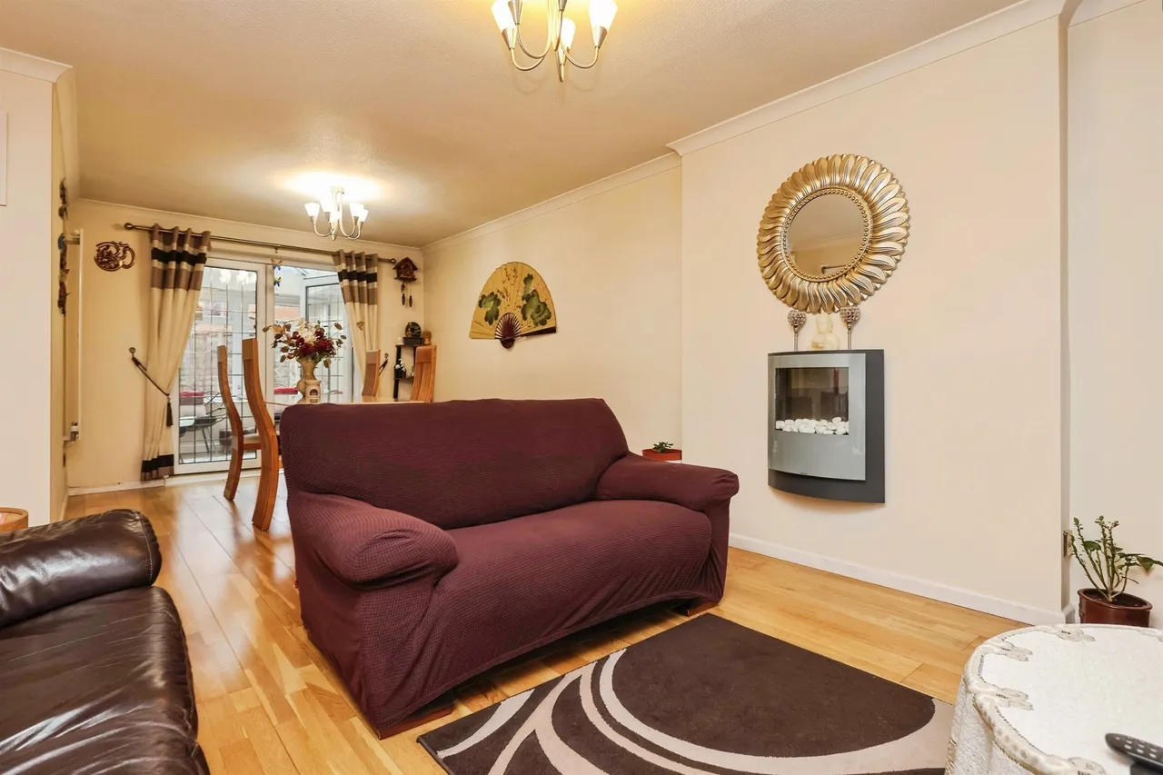 Sandringham Road, HALESOWEN, photo 2