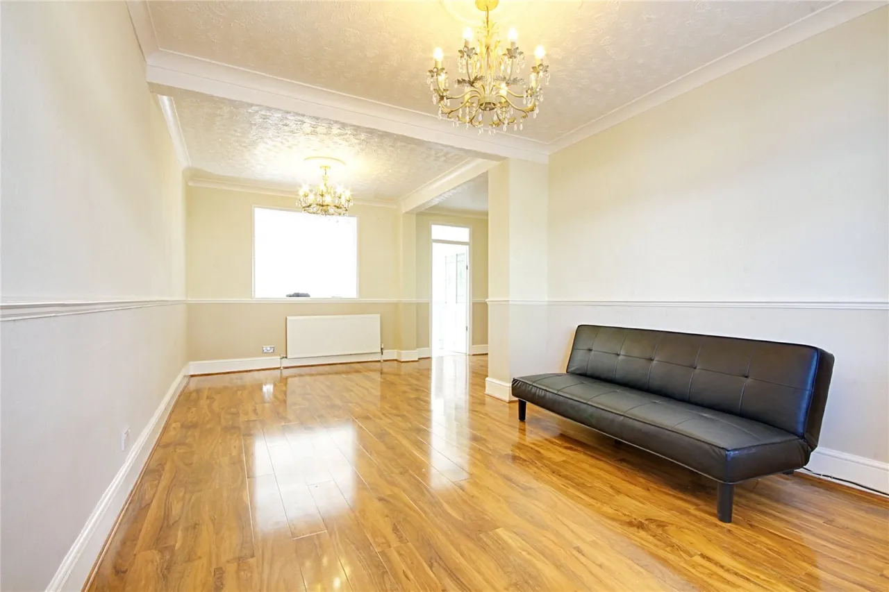 Larmans Road, Enfield, photo 4