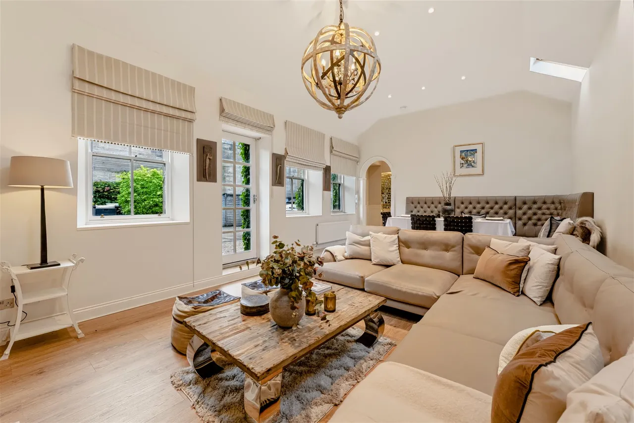 Lancaster Crescent Lane, Kelvinside, G12, photo 2