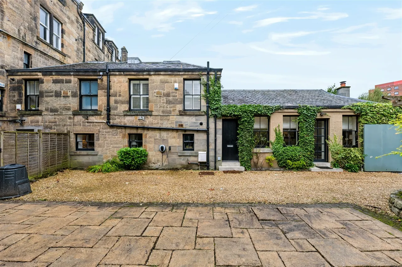 2 bed house for sale, Lancaster Crescent Lane, Kelvinside, G12