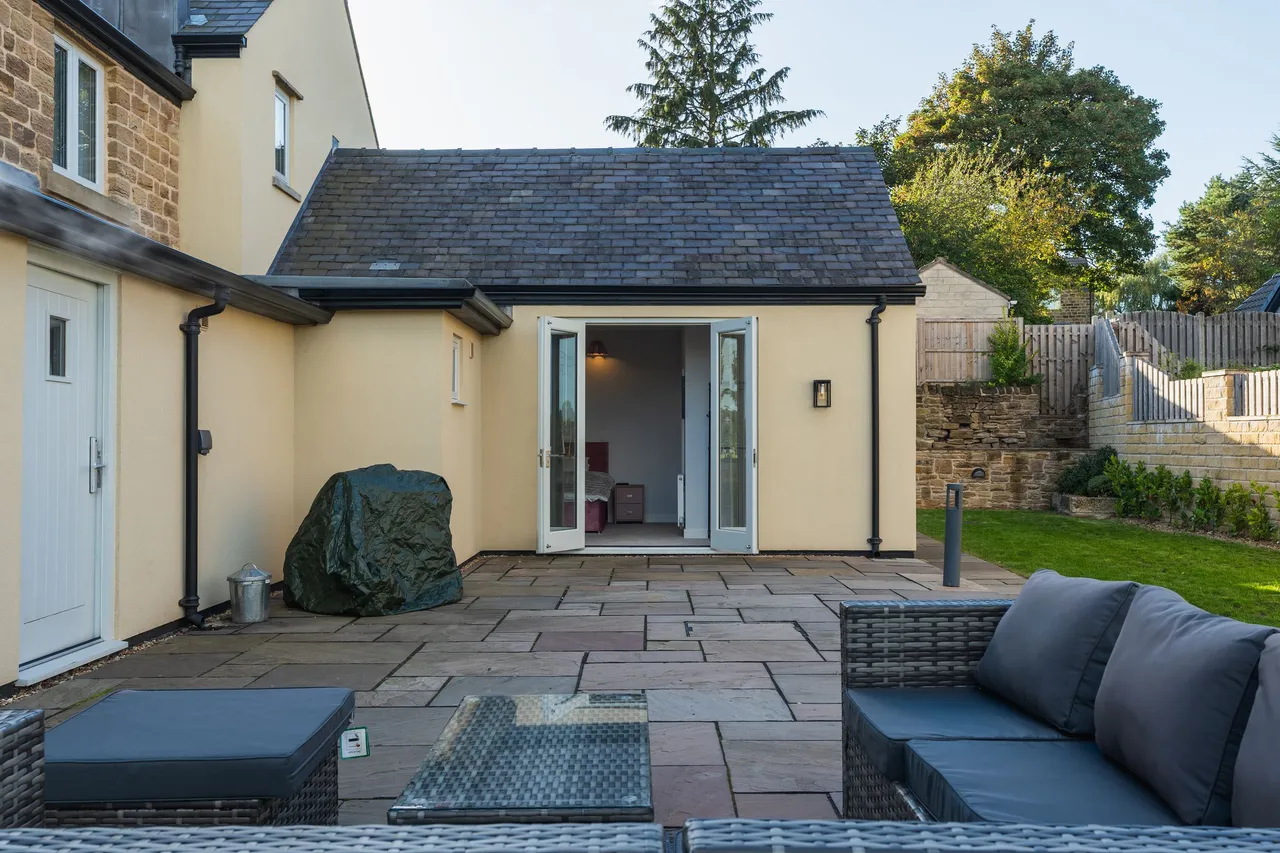 Main Road, Marsh Lane, S21, photo 29