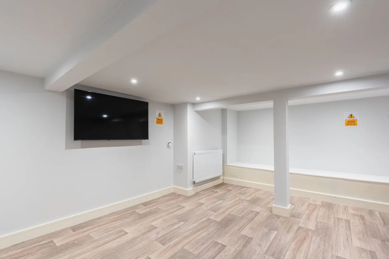 Main Road, Marsh Lane, S21, photo 78