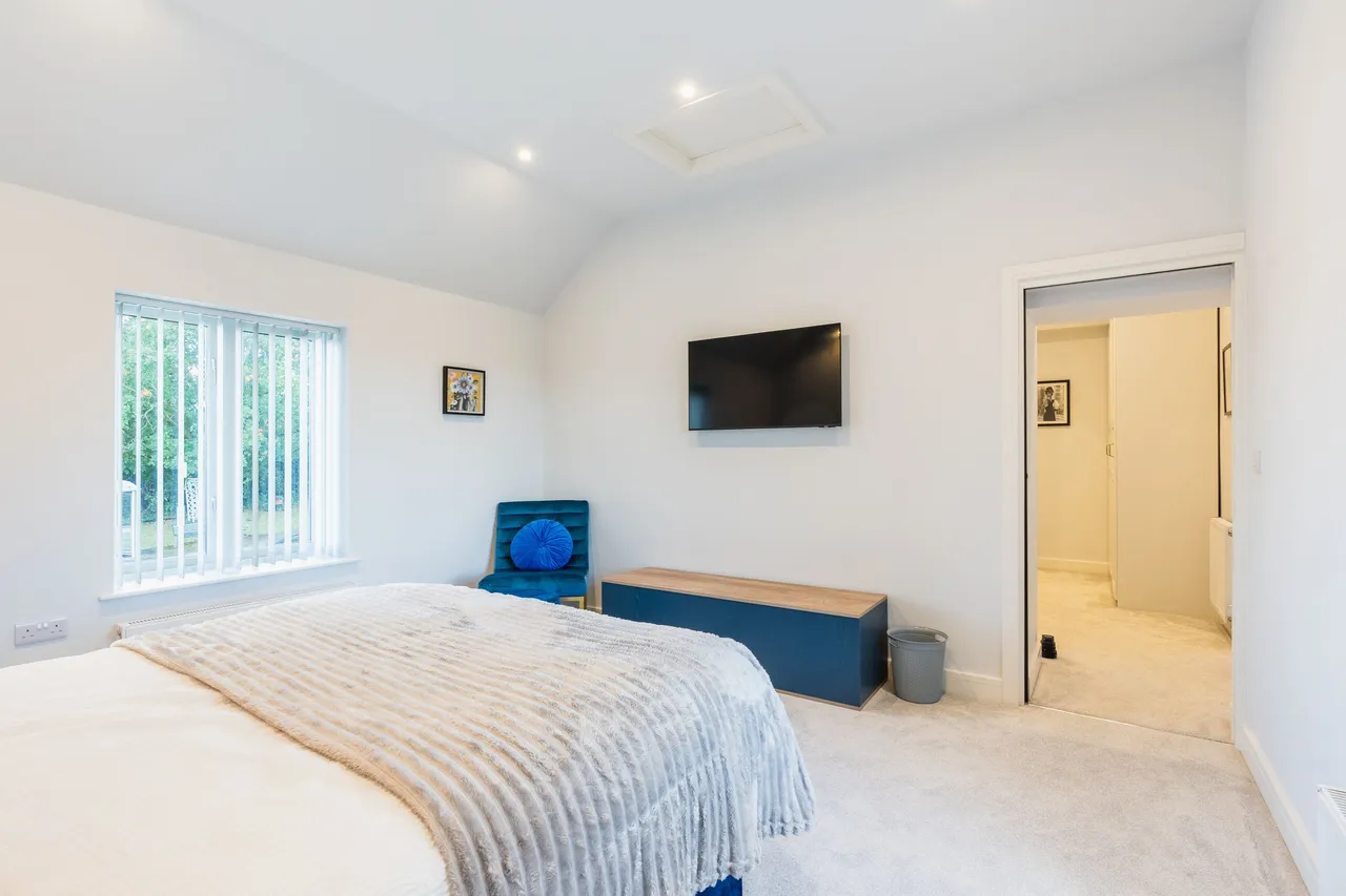 Main Road, Marsh Lane, S21, photo 38