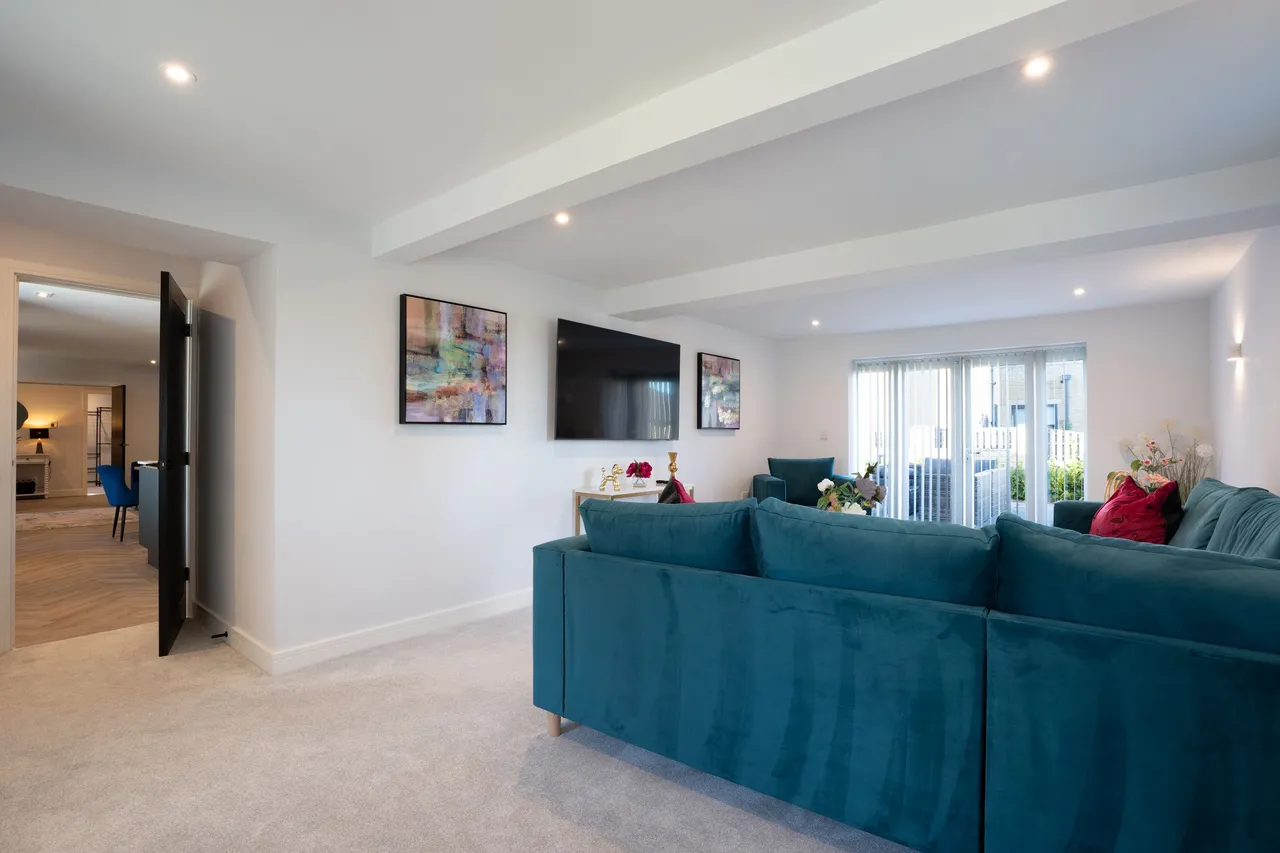 Main Road, Marsh Lane, S21, photo 26