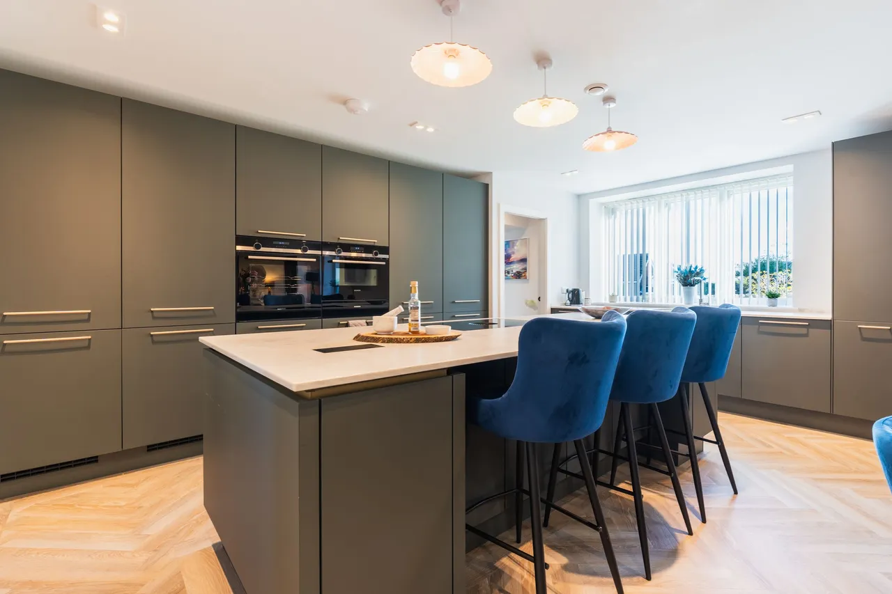 Main Road, Marsh Lane, S21, photo 12