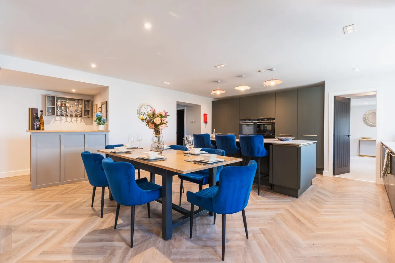 Main Road, Marsh Lane, S21, photo 6