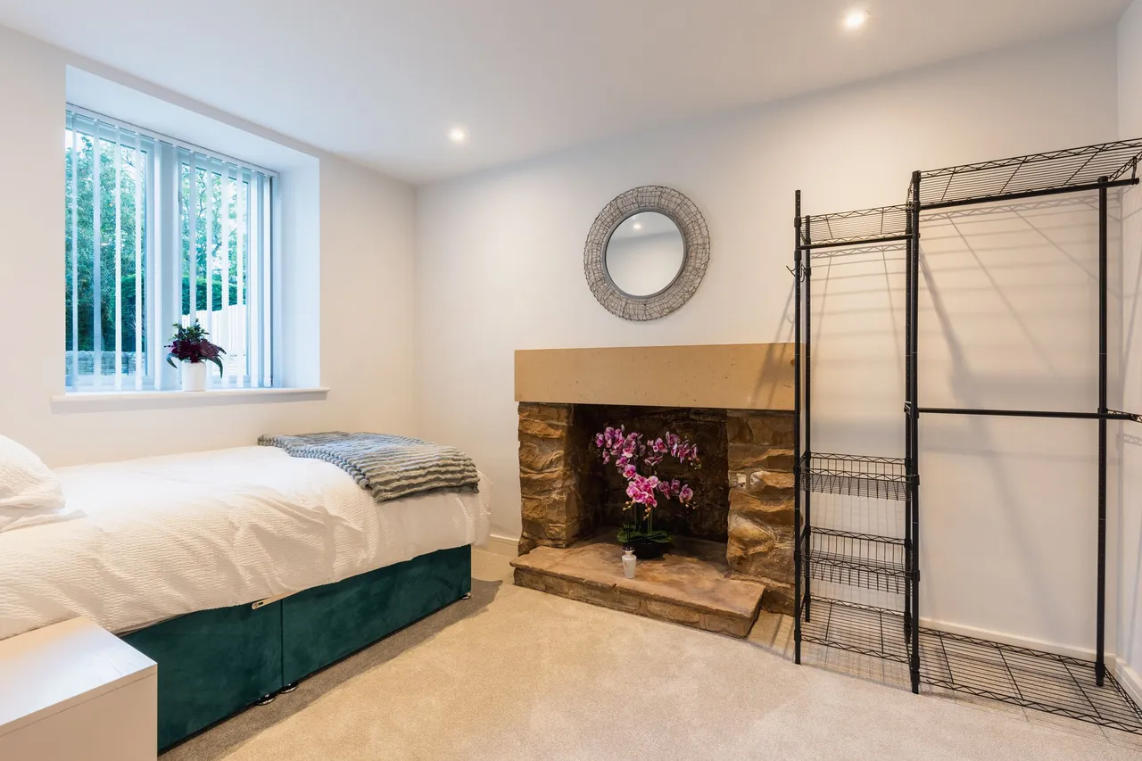 Main Road, Marsh Lane, S21, photo 82