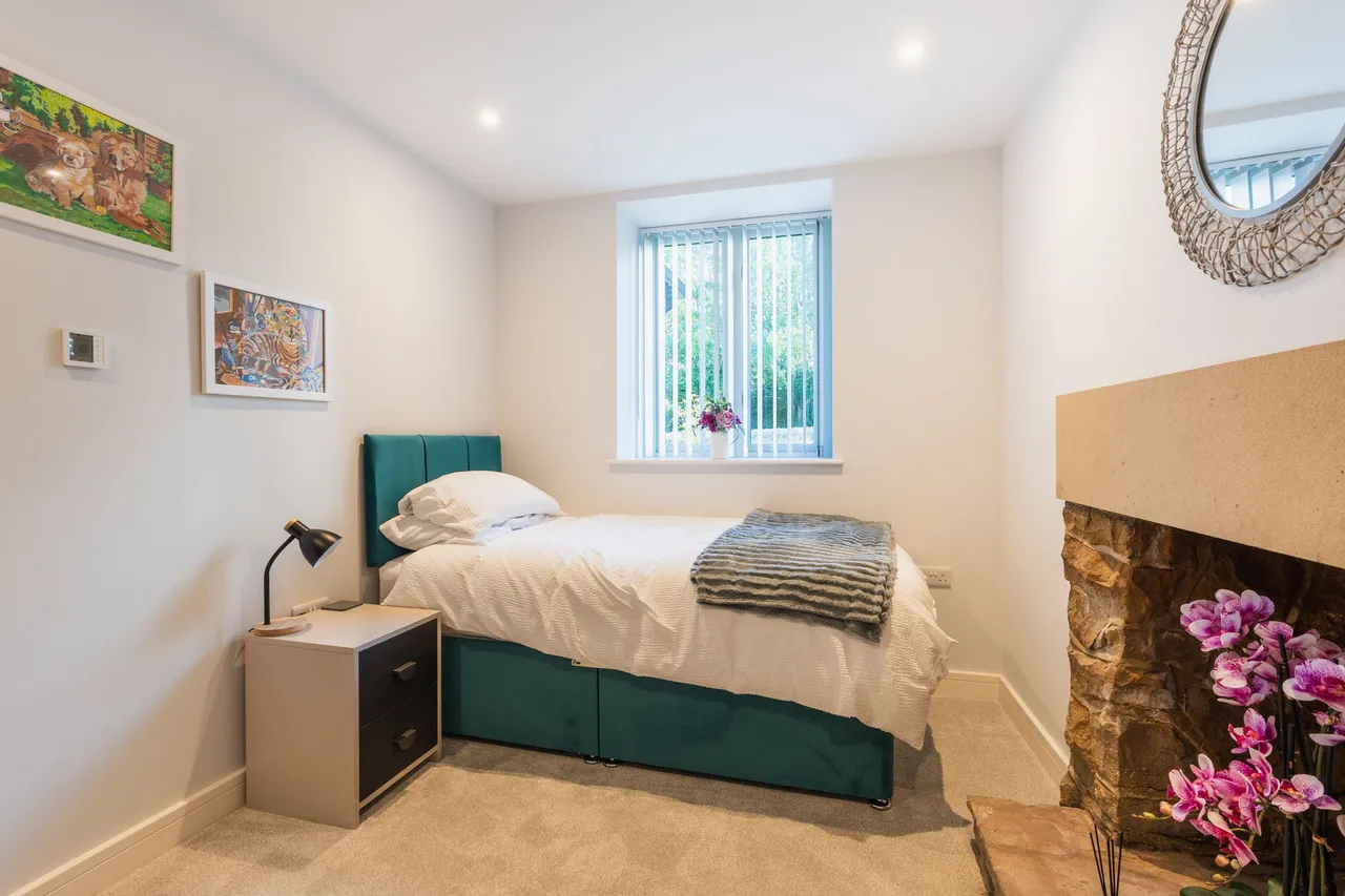 Main Road, Marsh Lane, S21, photo 81