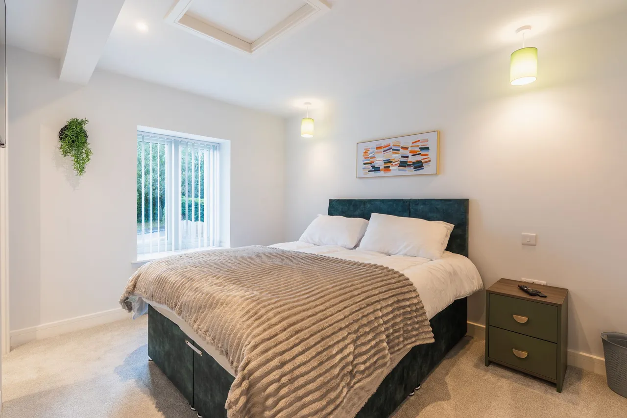 Main Road, Marsh Lane, S21, photo 63