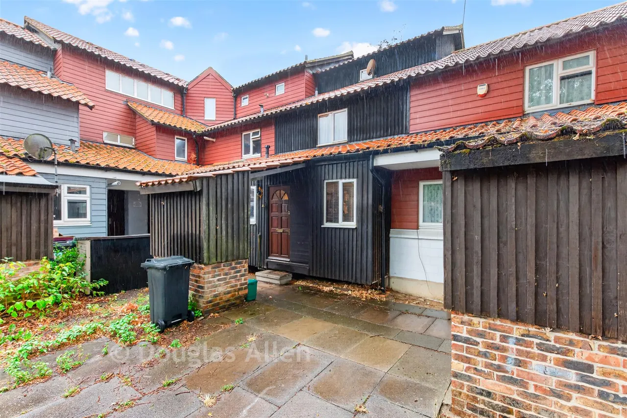 4 bed house for sale, Malyons, Basildon, SS13