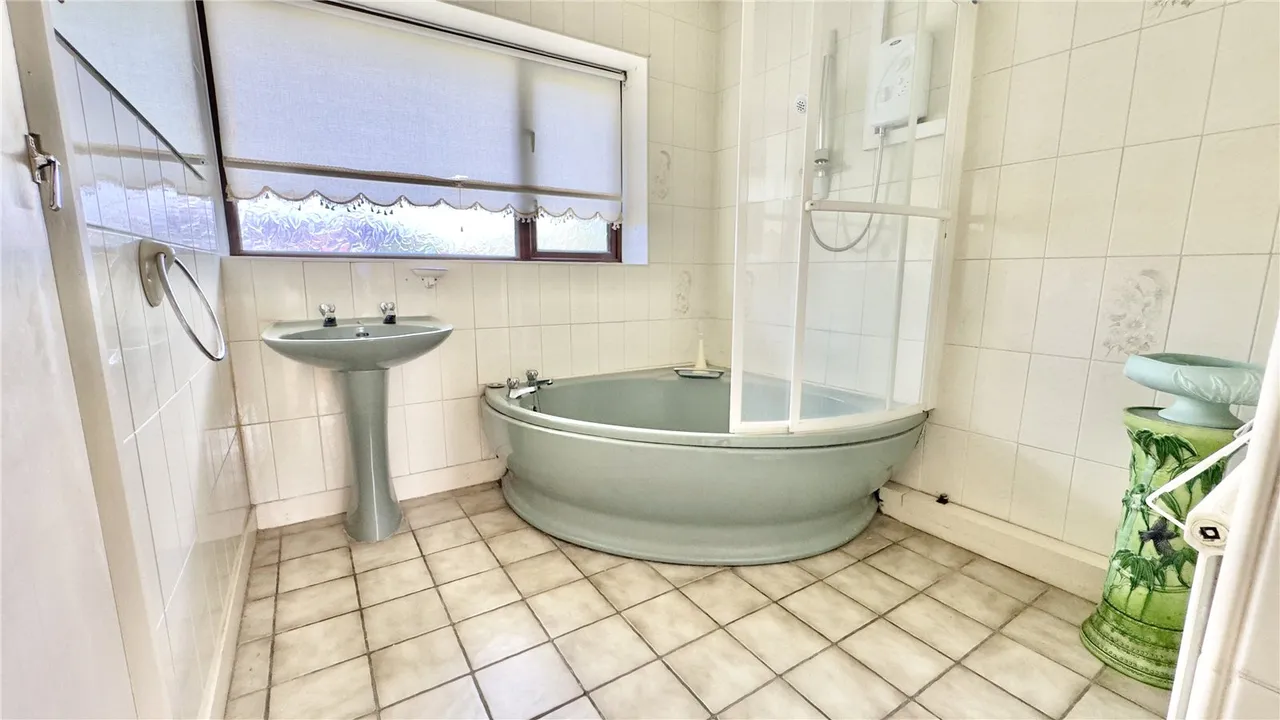 Birkenhead Road, Meols, CH47, photo 13