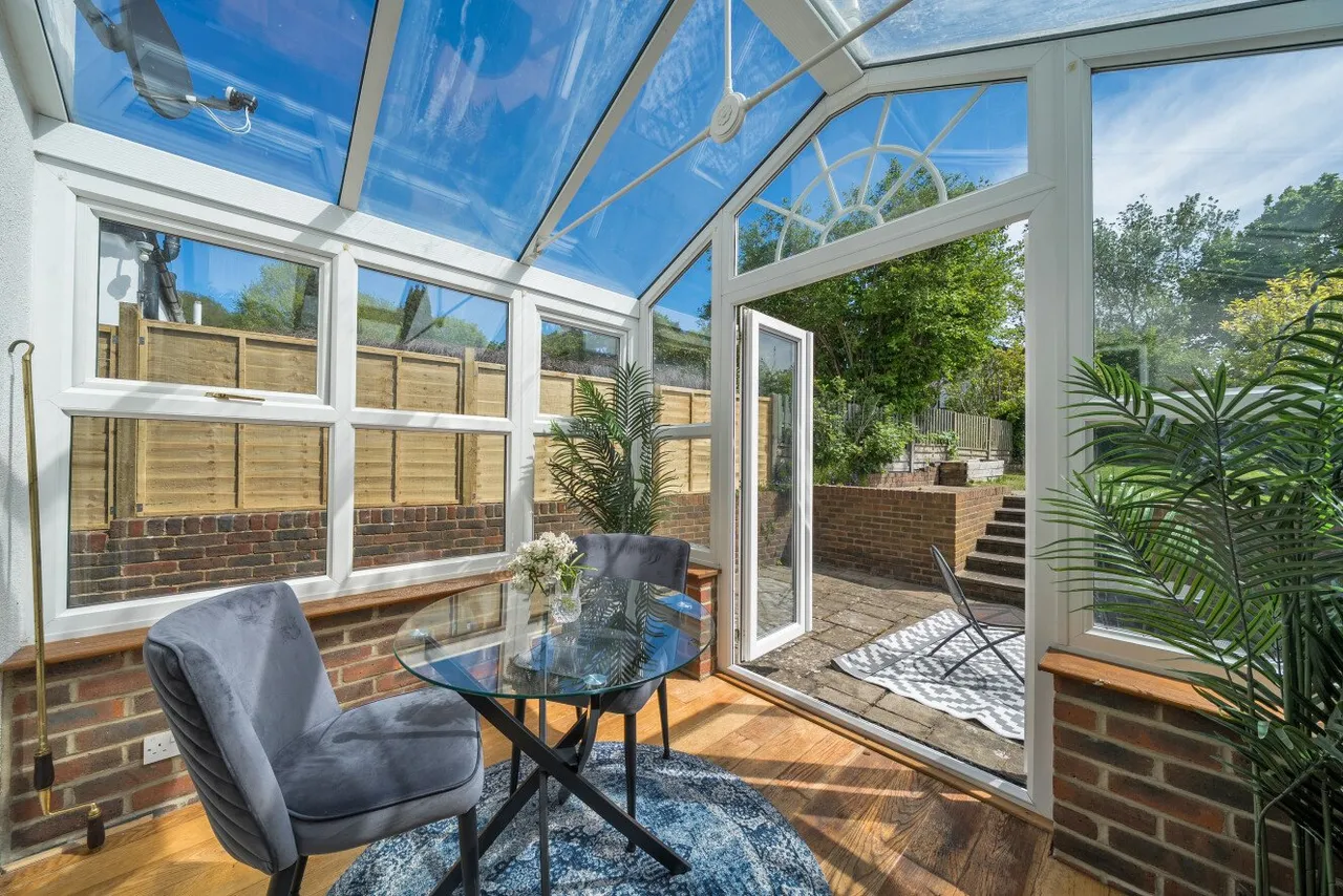 Fox Lane, Keston, Kent, BR2, photo 9