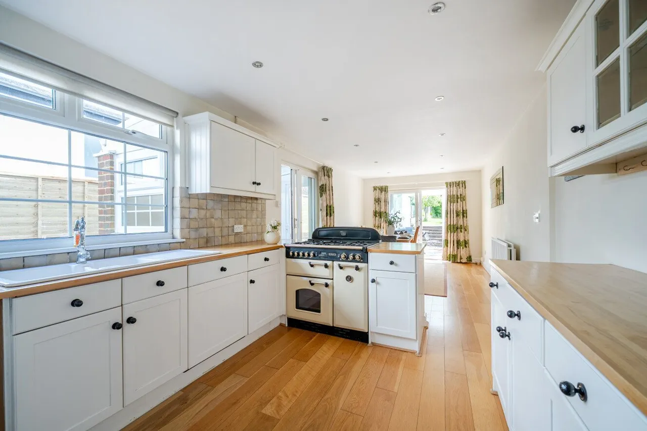 Fox Lane, Keston, Kent, BR2, photo 5
