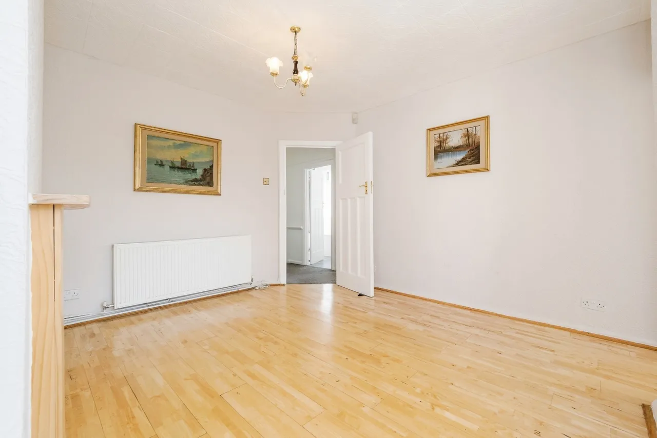 Matlock Gardens, Hornchurch, RM12, photo 10